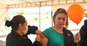 La Nación / Reportan 75% de vacunación en población mayor de 40