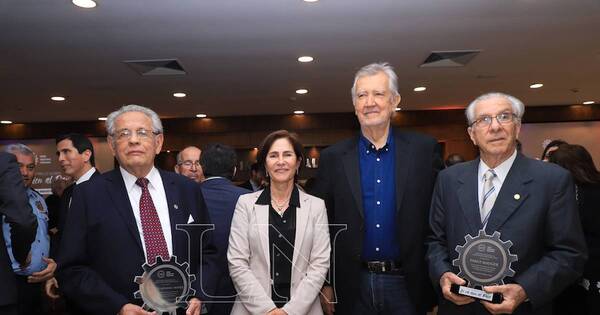 La Nación / Celebran el Día de la Industria