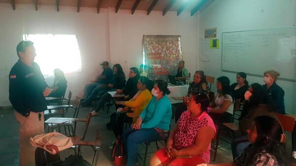 Dictaron charla preventiva sobre consumo de estupefacientes a estudiantes en Viñas Cué