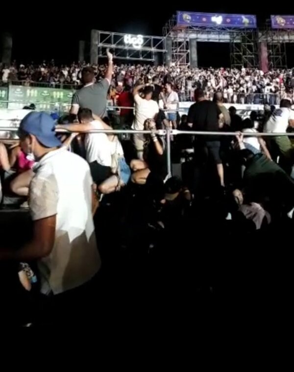 Tragedia en pleno concierto en San Bernardino | 1000 Noticias