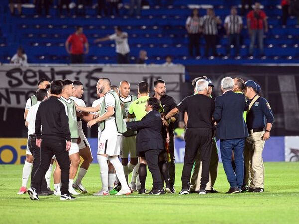 Juan José Zapag: “Si estás perdiendo 4-0 en un primer tiempo tenés que callarte no más ya” - Olimpia - ABC Color