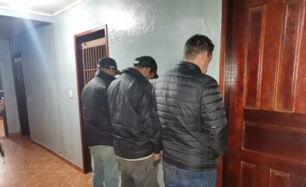 Funcionados asaltados quedaron detenidos tras caer en contradicciones