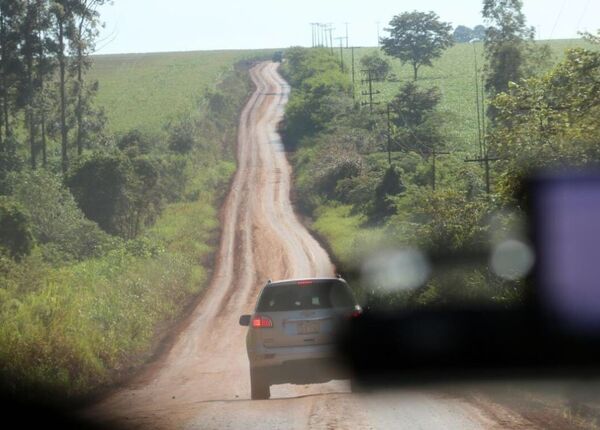 Dan orden de inicio para asfaltar camino hasta Puerto Indio, en Alto Paraná - .::Agencia IP::.