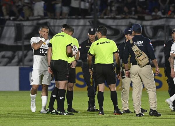 Richard Ortiz desmintió las amenazas de la barra de Olimpia - Olimpia - ABC Color