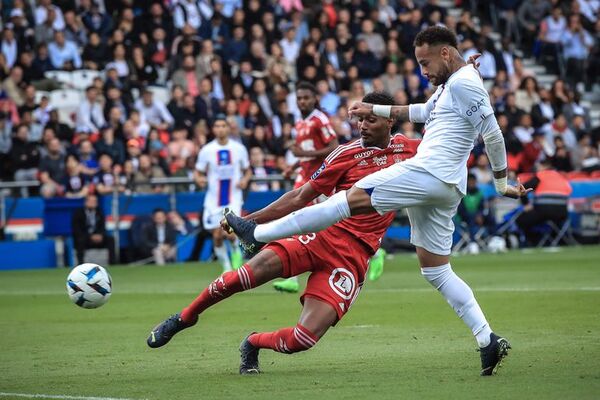 Donnarumma evita un susto al PSG - Fútbol Internacional - ABC Color