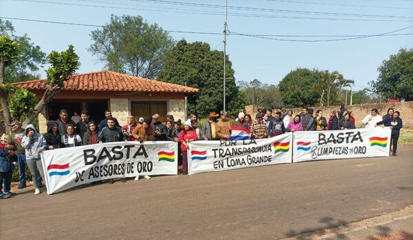 Loma Grande: pobladores exigen intervención del gobierno en las gestiones municipales - Nacionales - ABC Color