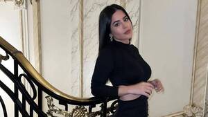 Crónica / La influencer escrachada salió a responder