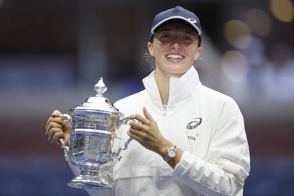 La polaca Swiatek vence a Jabeur y gana su primer Abierto de EEUU - Tenis - ABC Color