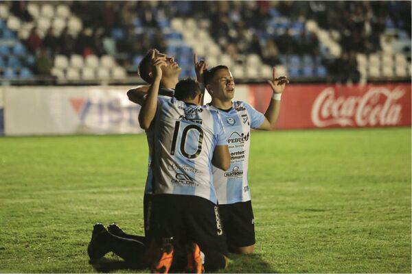 Guaireña le bailó en el recreativo a Libertad