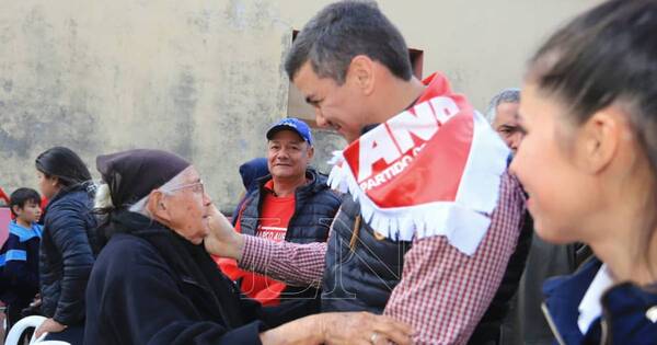 La Nación / Santi Peña posiciona su mensaje de gobierno envuelto del fervor quiindyense