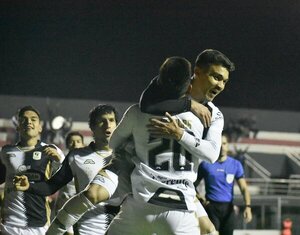 Diario HOY | Tacuary hunde a Guaraní y escala en el Clausura