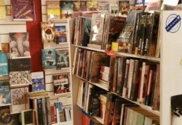 Se cierra otra librería