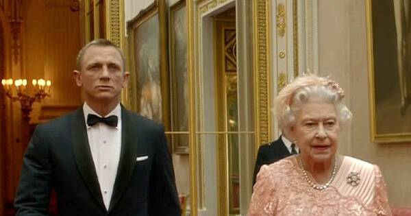 La Nación / El gran sentido del humor de Isabel II