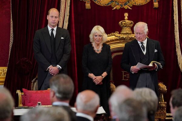 Carlos III es oficialmente rey - El Independiente