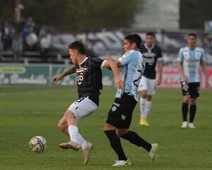“Recre4tivo gua’i”: La cargada de Guaireña a Libertad  - Guaireña - ABC Color