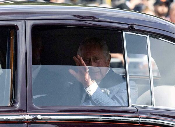 Carlos III visita las cuatro naciones británicas al inicio de su reinado - Mundo - ABC Color