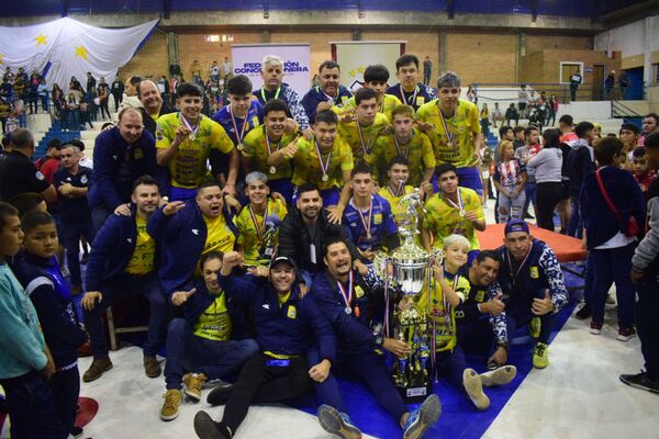 Diario HOY | Presidente Franco se coronó campeón invicto del Nacional C 17