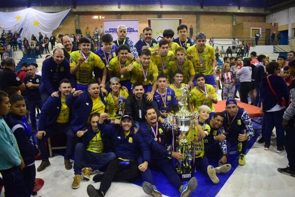Presidente Franco se coronó campeón invicto del Nacional C 17