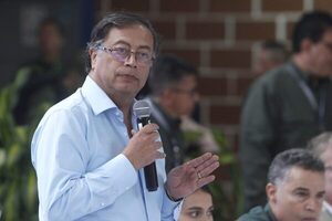 El presidente de Colombia anuncia que subirá el precio de la gasolina - MarketData