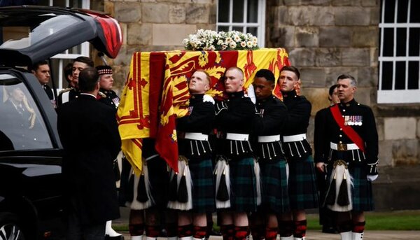Los restos mortales de la reina Isabel II reposarán en el Palacio de Holyroodhouse hasta el lunes
