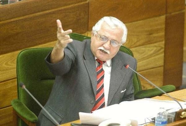 Aniversario n° 135 de la ANR: “Es decepcionante” la forma que manejan el partido, afirma exsenador