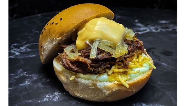 El buffet de sándwiches de Desmenuzado pone sabor a los eventos (y su box para reuniones pequeñas)