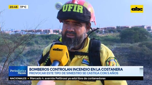 Bomberos controlan incendio en la costanera - ABC Noticias - ABC Color