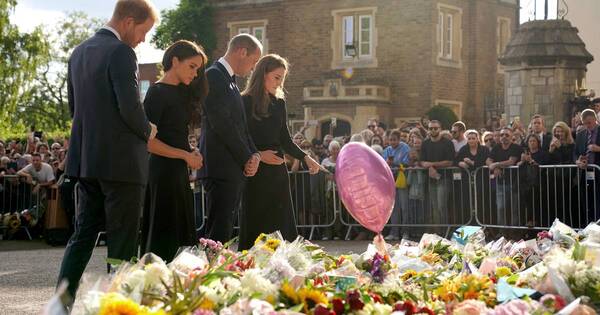 La Nación / El príncipe Enrique homenajeó a la reina Isabel II: “Estoy eternamente agradecido”