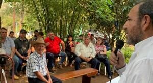 Clientes y productores del CAH participaron de un curso sobre educación financiera