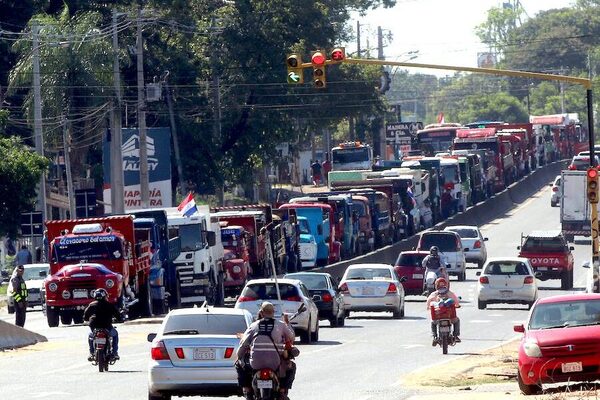 Nuevo paro de transportistas a partir de este lunes