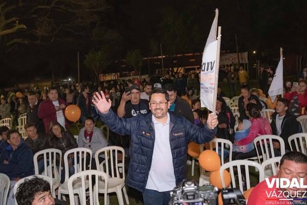 Multitudinaria demostración de fuerza de Yo Creo en el km 10 Acaray - La Clave