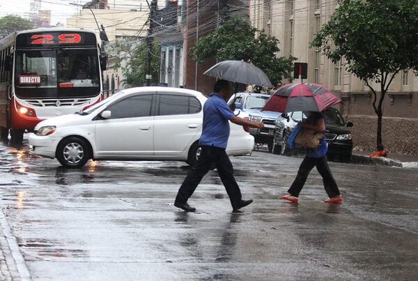 Ambiente inestable con lluvias para este lunes