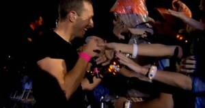 La Nación / Paraguaya estuvo en los brazos de Chris Martin en Rock in Rio