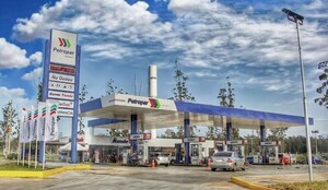 Marito pide condiciones perfectas para baja de combustibles, mientras baila al compás de los intereses de servicentros – La Mira Digital