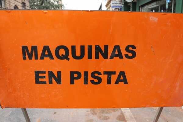 Diario HOY | Piden precaución por obras en media calzada en un tramo de la calle Gral. Díaz