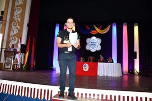 Estudiante de la UNE gana premio en Jornadas de Jóvenes Investigadores - La Clave