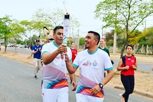Integrante del equipo de la RCC, participó en el recorrido de la antorcha de los Juegos ASU2022 en el Chaco