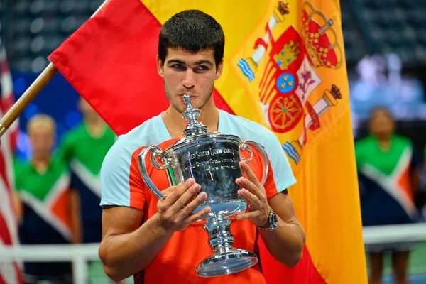 Carlos Alcaraz se consagró como ganador del US Open y el nuevo 1 más joven de la historia - trece