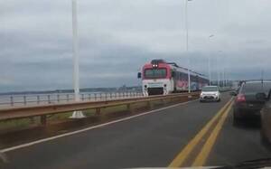 Crónica / [VIDEO] El tren de pasajeros volvió a moverse sobre los rieles entre Encarnación y Posadas