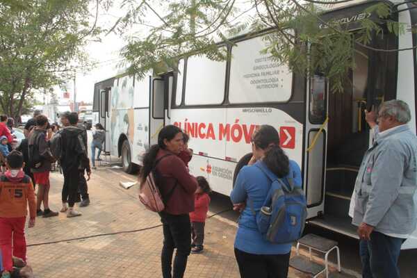 Clínica Móvil hizo presencia en el Mercado de Abasto: buscan que personas accedan a servicios de salud