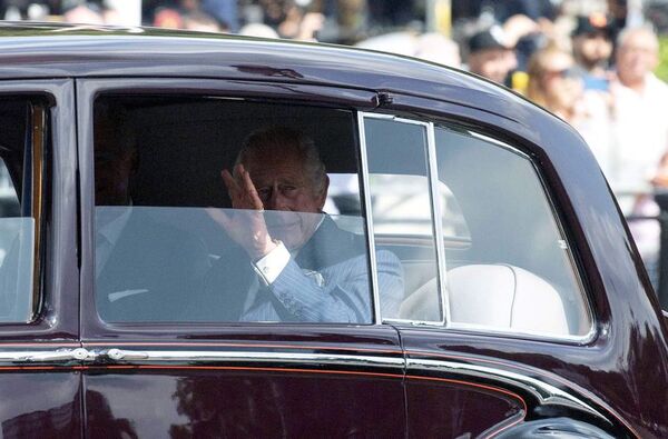 Carlos III agradece a Escocia el “verdadero afecto” hacia su madre - Mundo - ABC Color
