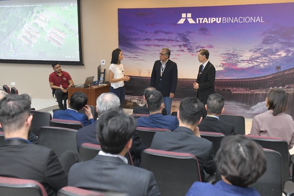 Itaipu presentó iniciativas sobre energía e industrias a delegación taiwanesa - .::Agencia IP::.
