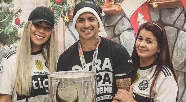 Crónica / Familiares saltan a defender a Derlis González: "Váyanse a la put..."