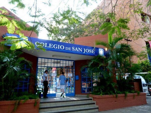Robaron cooperativa de exalumnos del colegio San José - Policiales - ABC Color