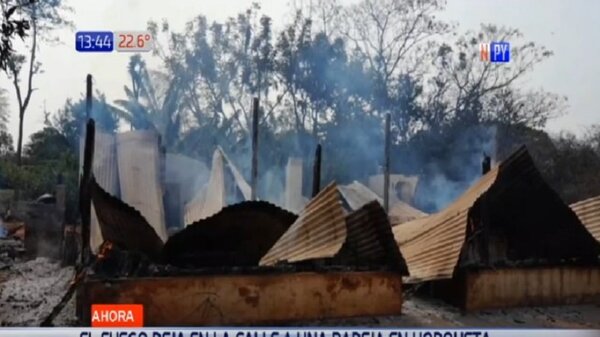 Incendio dejó en la calle a una familia en Horqueta | Noticias Paraguay