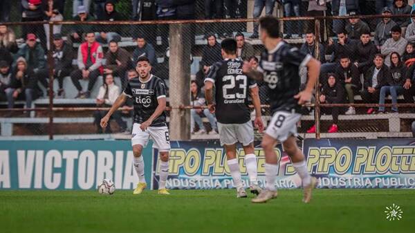 Crónica / [VIDEO] Di Tore: “Fue un partido donde no jugamos a nada”