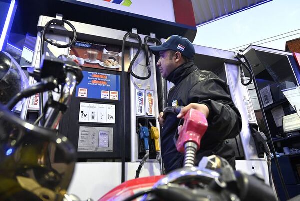Baja de combustibles: “Desde Petropar de momento no hay condiciones”, dice Lichi - Economía - ABC Color