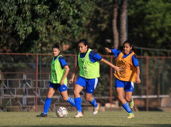 La Albirroja Femenina volvió a los entrenamientos - APF