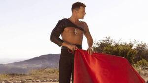 Crónica / Ricky Martin tendrá que "torear" una nueva denuncia por agresión sexual