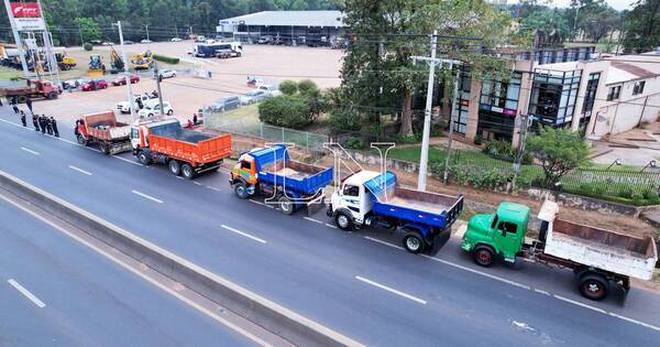 La Nación / Detienen a camionero que contaba con orden de captura durante manifestación